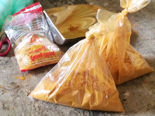 Ăn phải thịt chứa nhiều các loại thuốc tăng trọng phụ nữ có thể bị rụng tóc, mọc râu.